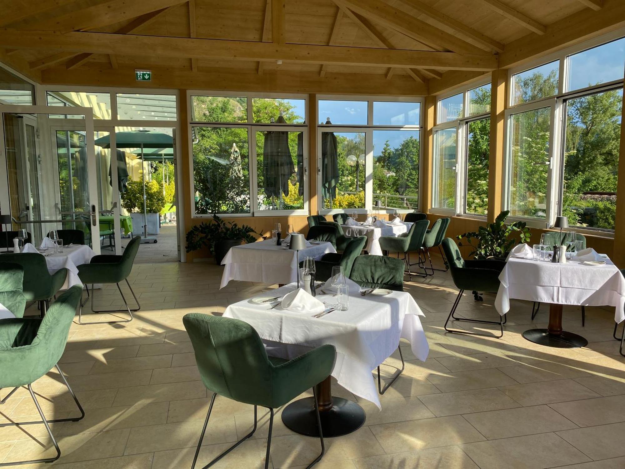 Gartenhotel&Weingut Pfeffel Dürnstein Exterior foto